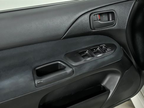 Used 2003 Mitsubishi Lancer Evolution AWD/4WD image 17