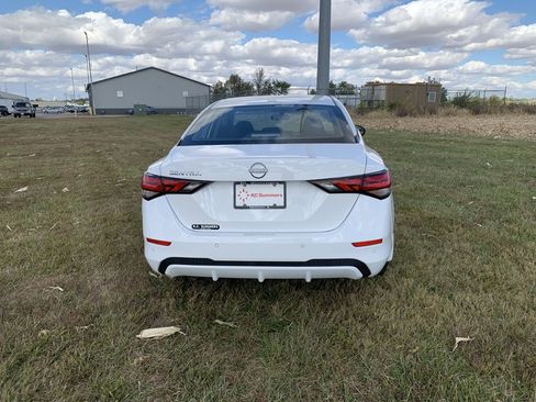 New 2025 Nissan Sentra SV w/ All-Weather Package image 6