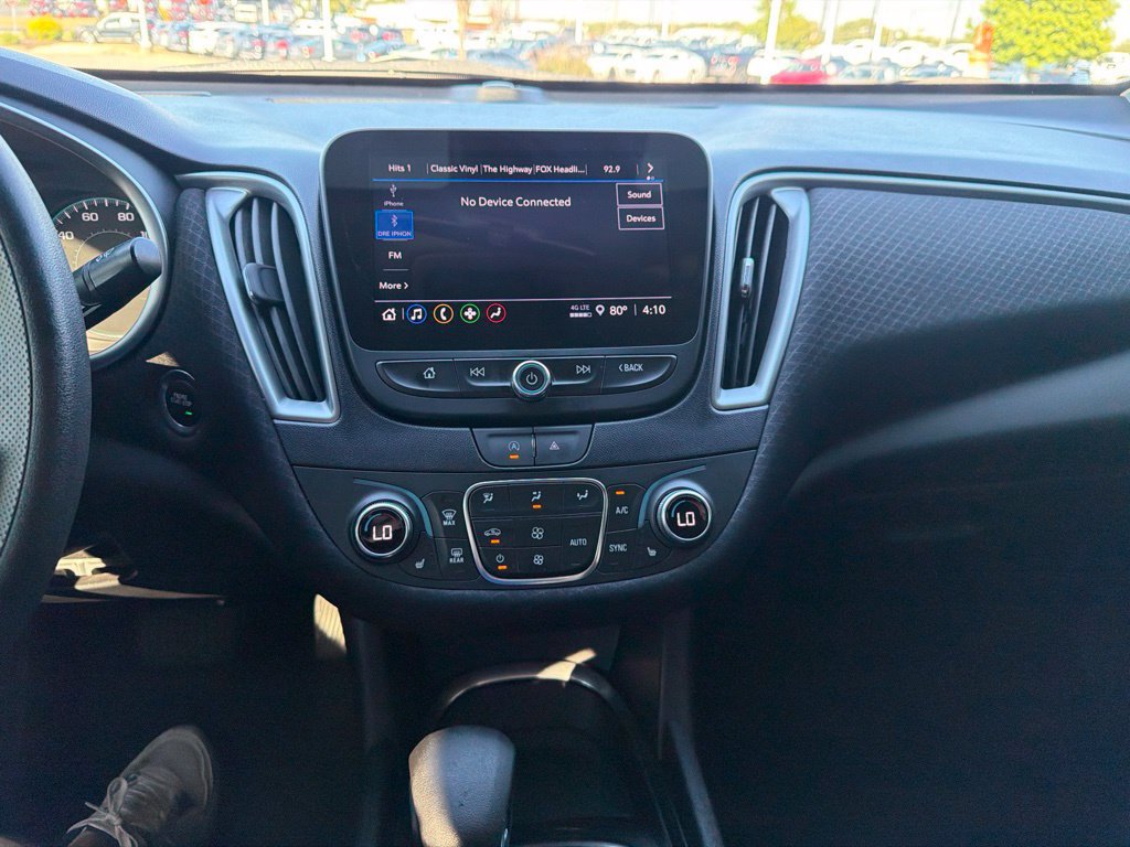 Used 2024 Chevrolet Malibu LT FWD image 22