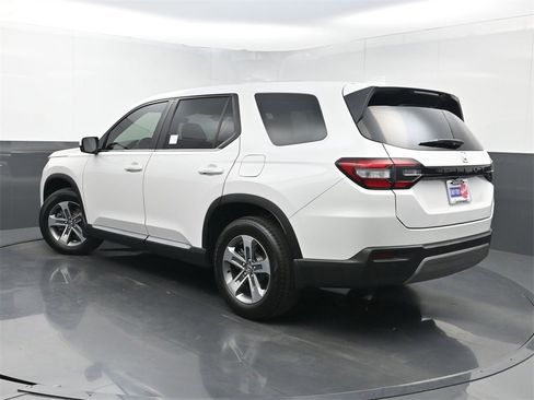 Used 2024 Honda Pilot EX-L image 23