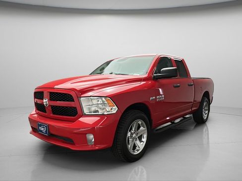 Used 2015 RAM 1500 Express AWD/4WD image 2