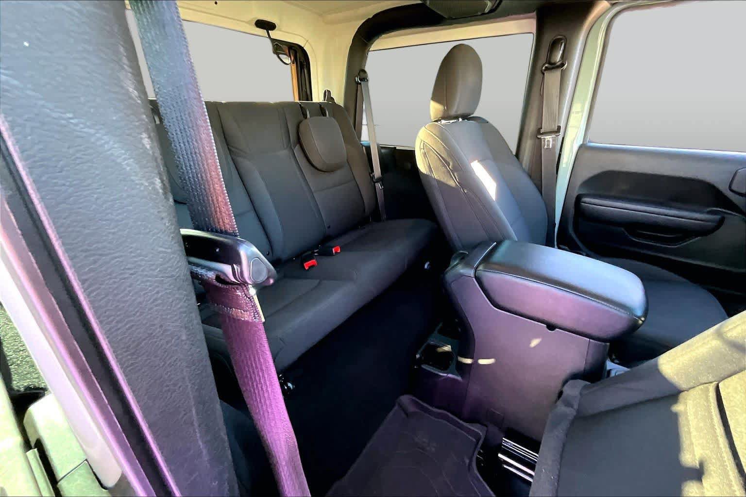 Used 2023 Jeep Wrangler Sport AWD/4WD image 20