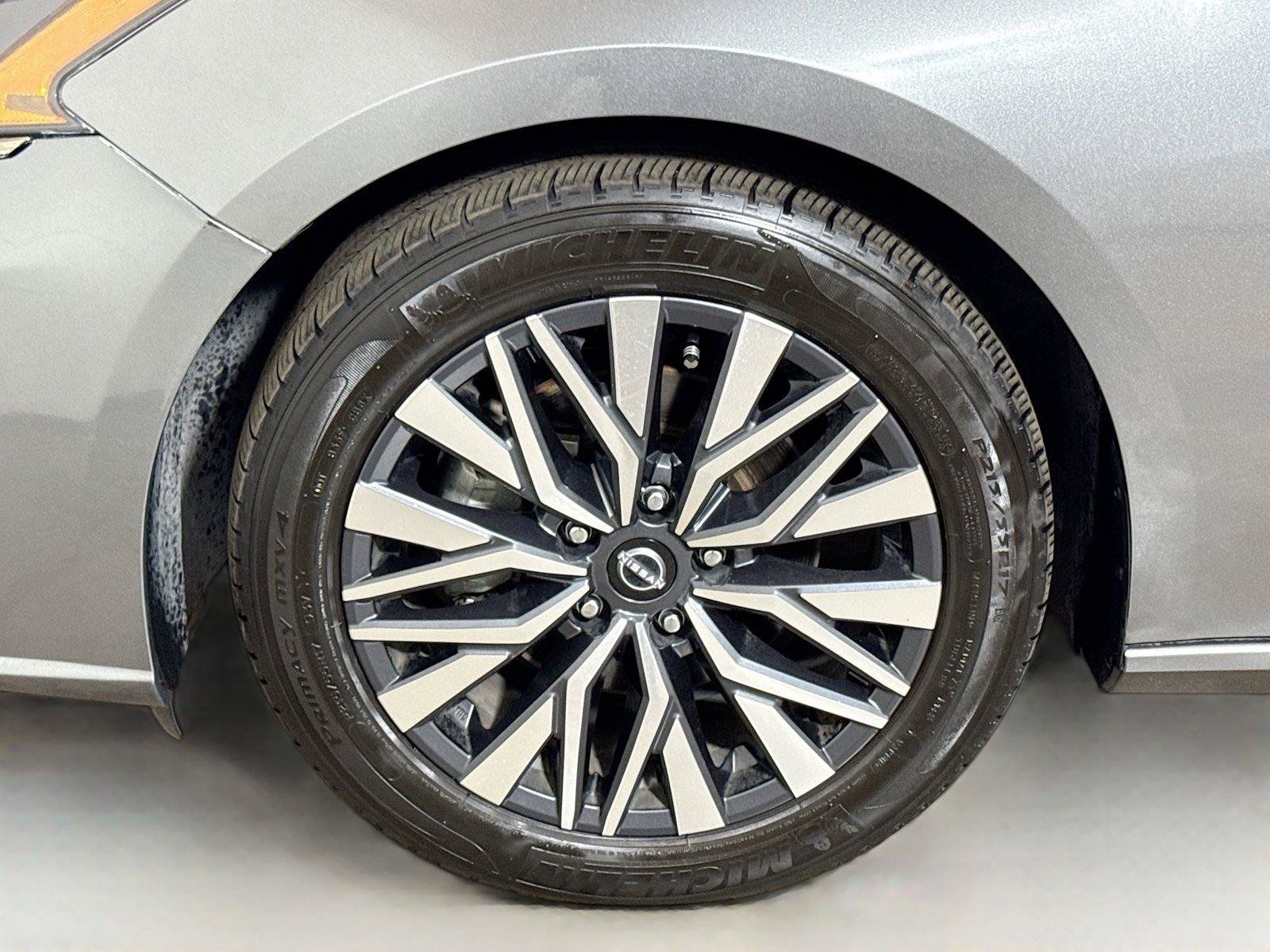 Used 2023 Nissan Altima 2.5 SV FWD image 27