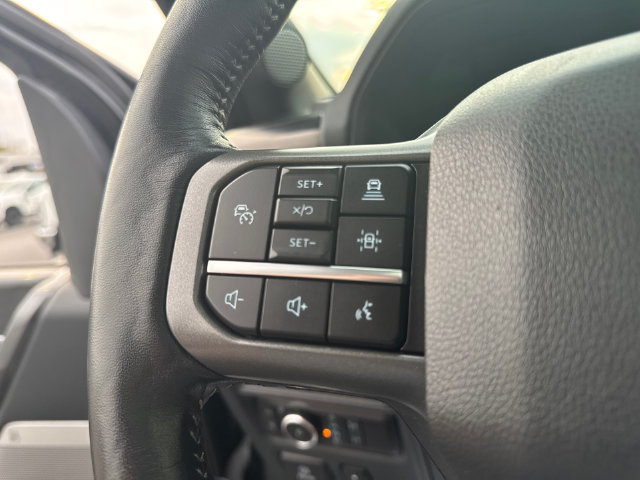 Used 2023 Ford F150 Lariat w/ Equipment Group 502A High RWD image 18