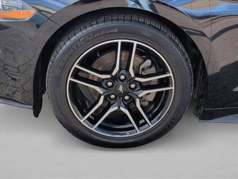 Used 2022 Ford Mustang Premium image 27