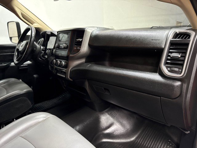 Used 2020 RAM 3500 Tradesman w/ Chrome Appearance Group RWD image 16