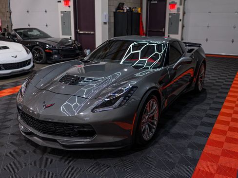 Used 2016 Chevrolet Corvette Z06 w/ 2LZ Preferred Equipment Group RWD image 27