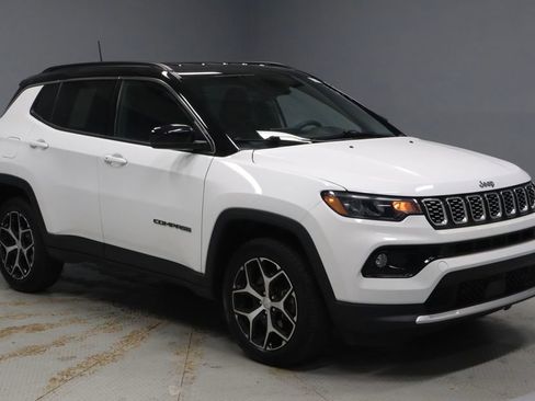 Used 2024 Jeep Compass Limited AWD/4WD image 1