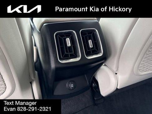 Used 2025 Kia Sorento S w/ Panoramic Sunroof Package FWD image 16