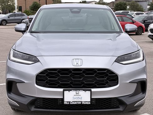 Certified 2026 Honda HR-V LX image 9
