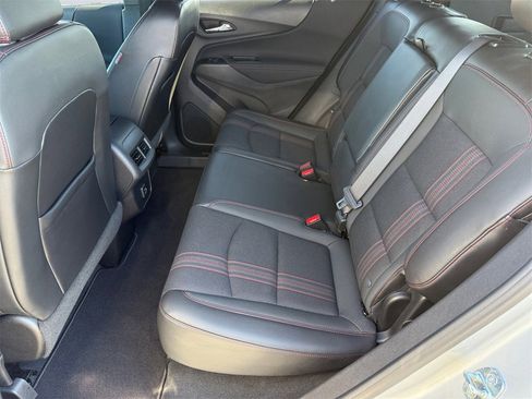 Certified 2022 Chevrolet Equinox RS image 11