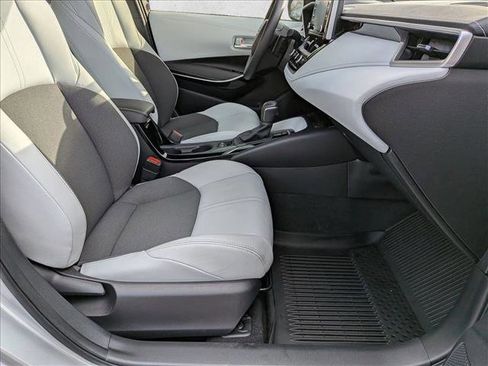 Used 2019 Toyota Corolla XSE image 21