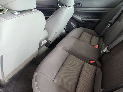 Used 2024 Nissan Altima 2.5 SV image 32