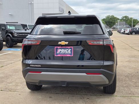 Used 2025 Chevrolet Equinox LT FWD image 7