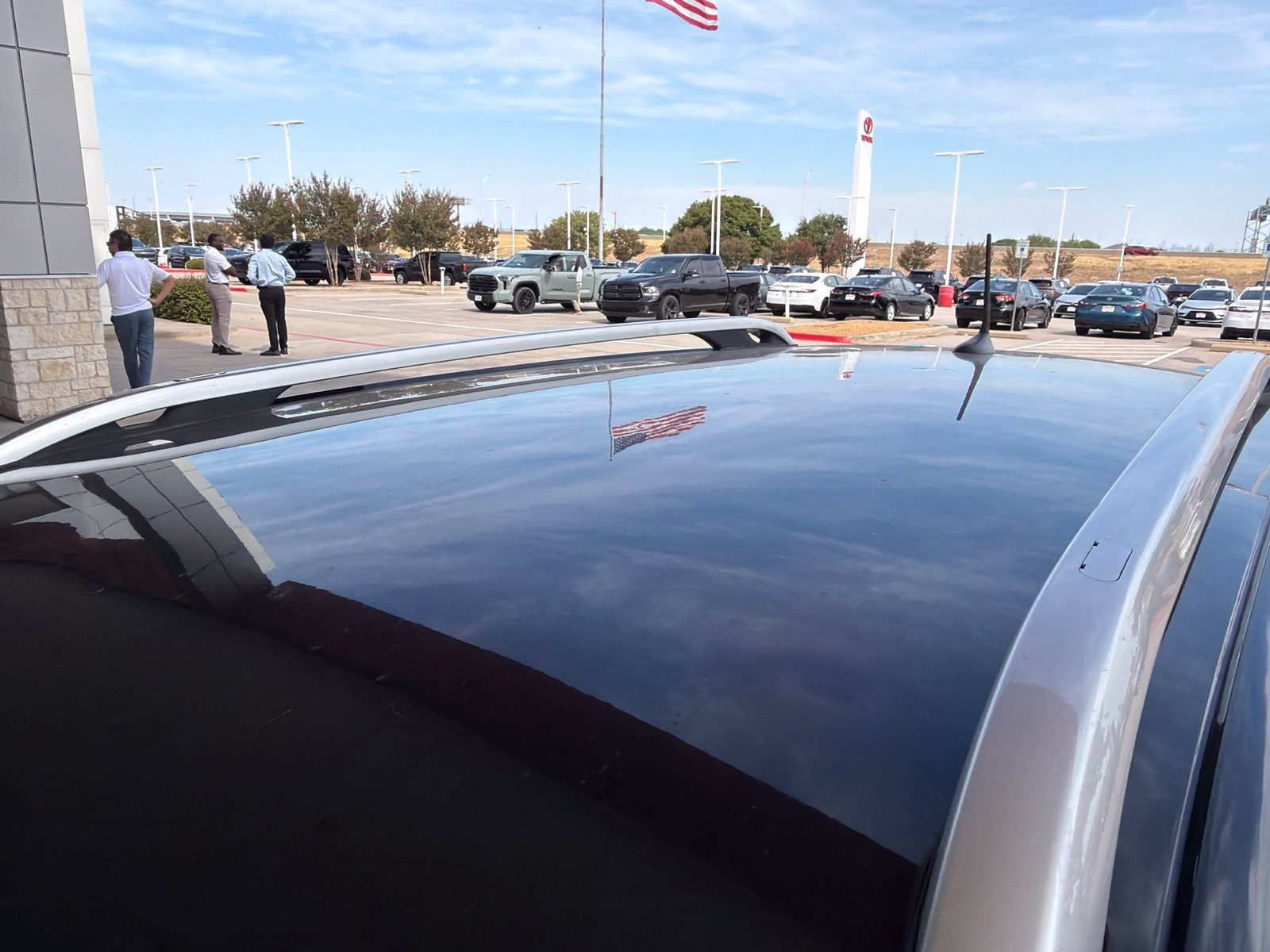 Used 2016 Jeep Cherokee Latitude FWD image 5