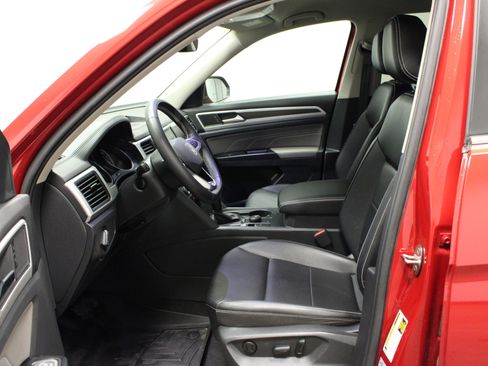 Used 2021 Volkswagen Atlas SE image 19