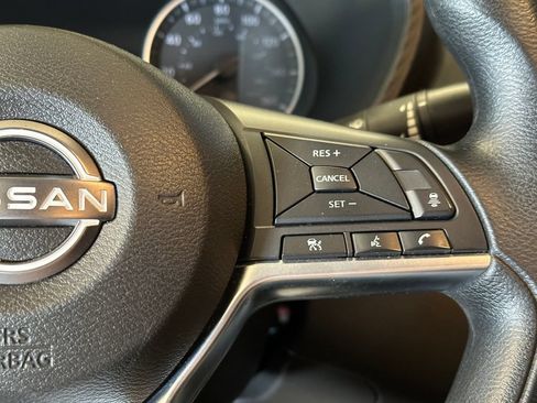 Used 2024 Nissan Sentra SV FWD image 12