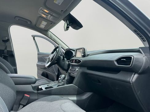 Used 2020 Hyundai Santa Fe SEL image 9