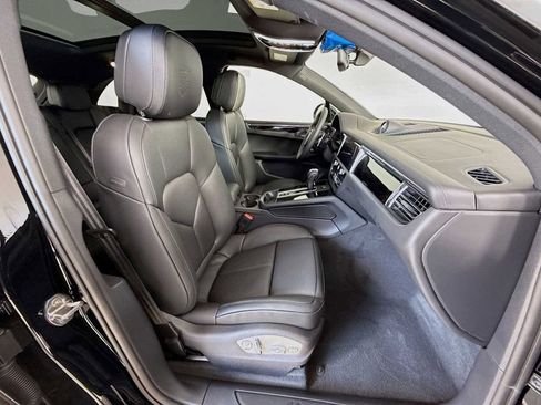 New 2026 Porsche Macan AWD/4WD image 21