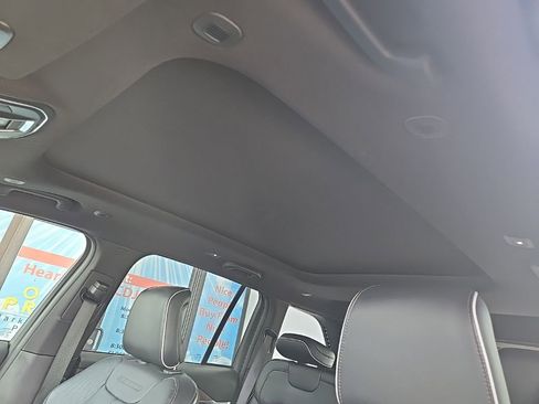 Used 2025 Jeep Grand Cherokee Summit AWD/4WD image 36