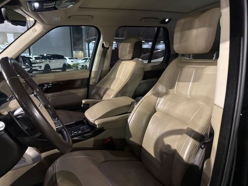 Used 2020 Land Rover Range Rover HSE image 6