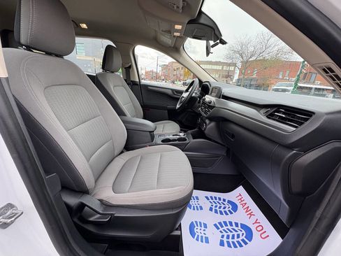 Used 2020 Ford Escape S image 31