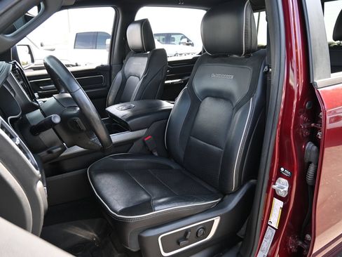 Used 2021 RAM 1500 Laramie AWD/4WD image 18