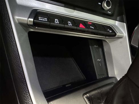 Used 2022 Audi Q3 2.0T Premium image 25