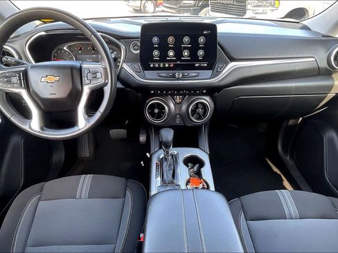 Used 2023 Chevrolet Blazer LT image 12