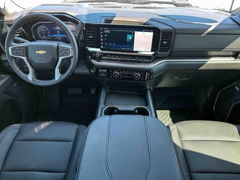 Used 2025 Chevrolet Silverado 3500 LTZ w/ LTZ Premium Package AWD/4WD image 11