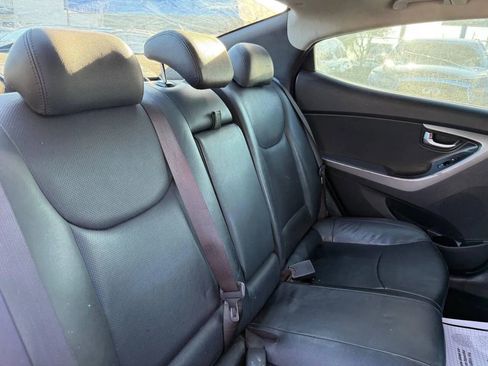 Used 2016 Hyundai Elantra Limited w/ Option Group 04 image 14