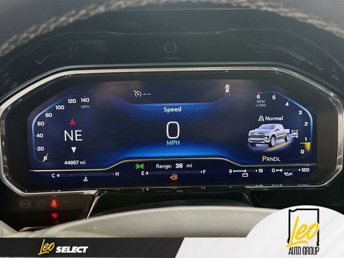 Used 2024 Chevrolet Silverado 1500 LT AWD/4WD image 15