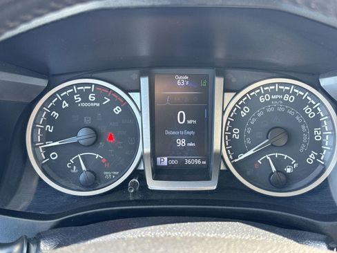 Used 2022 Toyota Tacoma SR5 image 21