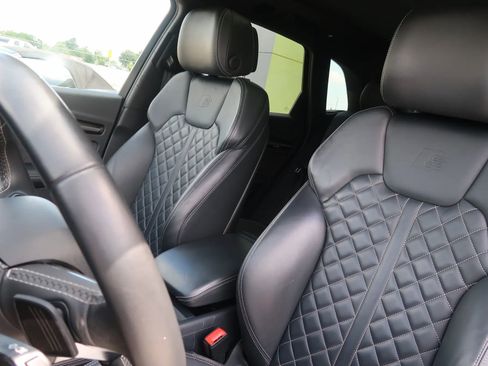 Used 2019 Audi SQ5 Prestige w/ Prestige Package AWD/4WD image 18