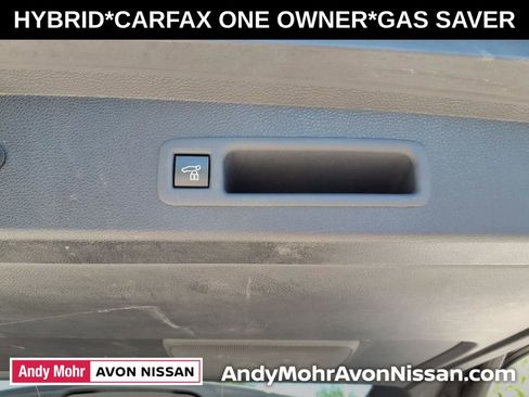 Used 2025 Toyota Sienna XLE FWD image 11