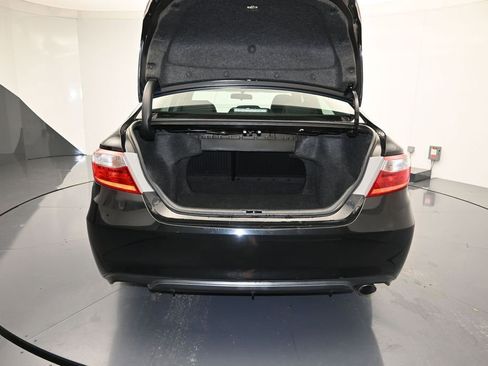 Used 2016 Toyota Camry SE FWD image 24