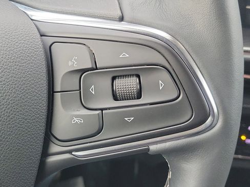 Used 2023 Buick Envision Essence image 22