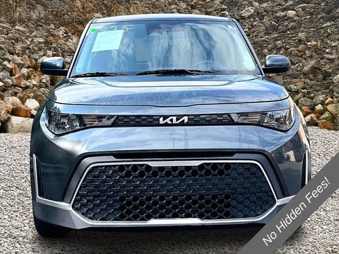 Used 2024 Kia Soul LX w/ Option Group 015 FWD image 3