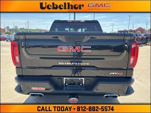 Used 2024 GMC Sierra 1500 AT4 w/ Technology Package image 8