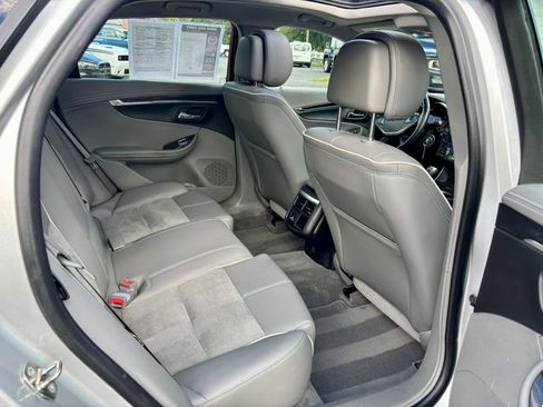 Used 2014 Chevrolet Impala LT image 15