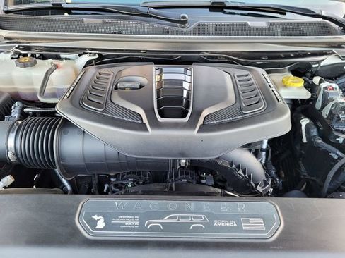 Certified 2024 Jeep Grand Wagoneer L Series III image 20