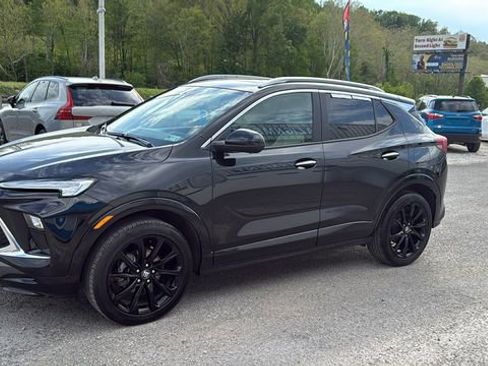 Used 2024 Buick Encore GX Sport Touring w/ Experience Buick Package AWD/4WD image 12