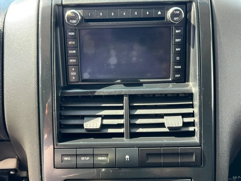 Used 2010 Ford Explorer Sport Trac Limited AWD/4WD image 29