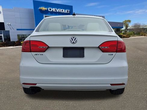 Used 2013 Volkswagen Jetta TDI FWD image 25