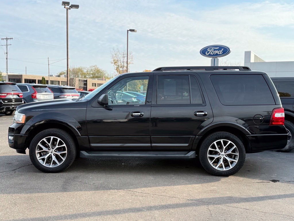 Used 2015 Ford Expedition XLT w/ Equipment Group 201A AWD/4WD image 34