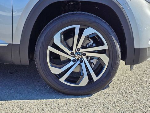 Used 2022 Volkswagen Atlas SEL image 9