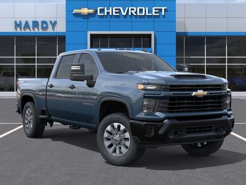 New 2026 Chevrolet Silverado 2500 Custom w/ Custom Value Package AWD/4WD image 7