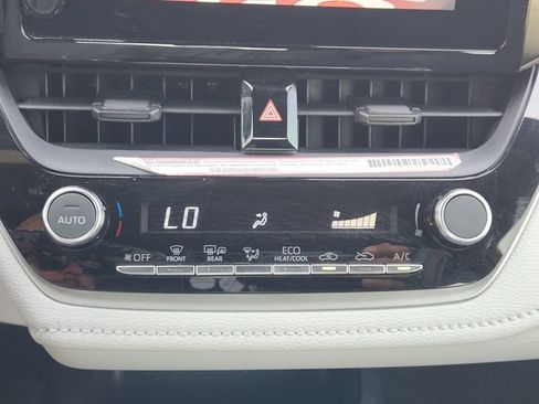Used 2024 Toyota Corolla SE FWD image 14