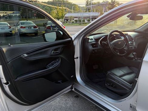 Used 2018 Chevrolet Impala Premier FWD image 20