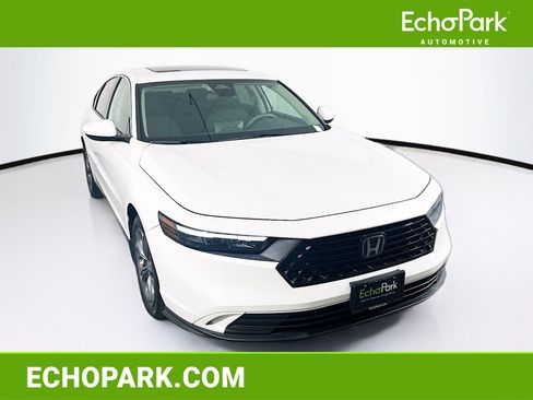 Used 2023 Honda Accord EX image 1